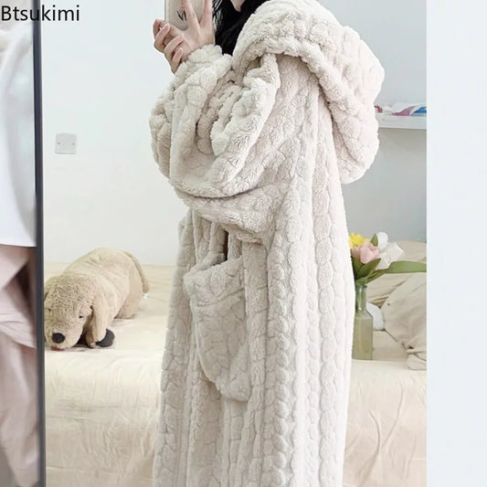 Women's Coral Velvet Robe