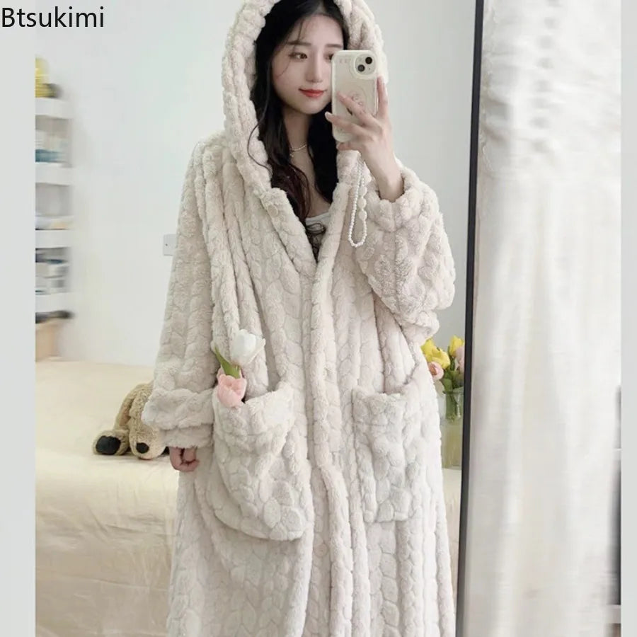 Women's Coral Velvet Robe